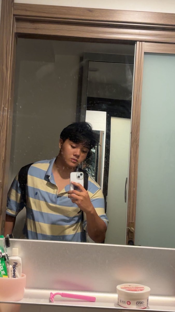 sunrayyn's tweet image. kucell bgtt