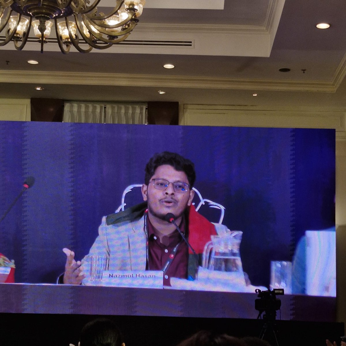 PSIasiapacific's tweet image. Despite being attacked by the police &amp;amp; being injured a few days ago, Bangladesh youth leader Nazmul Hasan joined and spoke at #APRECOn2025. Students &amp;amp; young workers were instrumental in last year's Bangladesh uprising. #UnionPower #workersunite