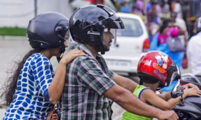 Police drive against Helmet rule violation in Rajkot city from today