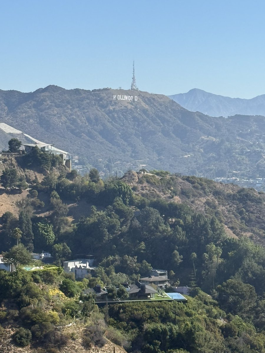 alexdc1's tweet image. Sunday hike 😎