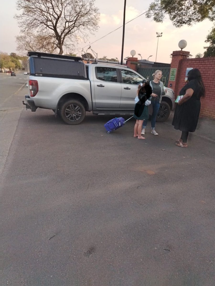 kholofeloMorodi's tweet photo. 🟢 Powerful morning in Ward 82 at Menlo Park Laer Skool—connecting with residents, listening deeply, and standing shoulder to shoulder with our ActionSA councillors. Service, dignity, and unity in action. Tshwane is rising, one ward at a time. 💚 #ActionSA #Ward82 #CommunityFirst
@CityTshwane