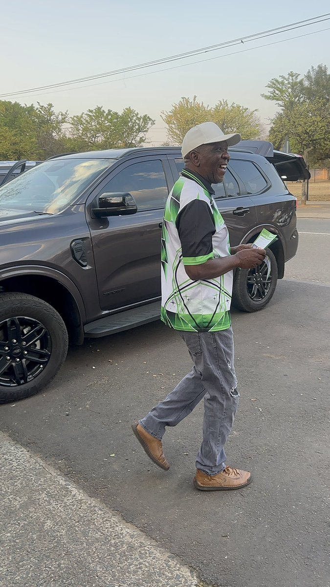 kholofeloMorodi's tweet photo. 🟢 Powerful morning in Ward 82 at Menlo Park Laer Skool—connecting with residents, listening deeply, and standing shoulder to shoulder with our ActionSA councillors. Service, dignity, and unity in action. Tshwane is rising, one ward at a time. 💚 #ActionSA #Ward82 #CommunityFirst
@CityTshwane