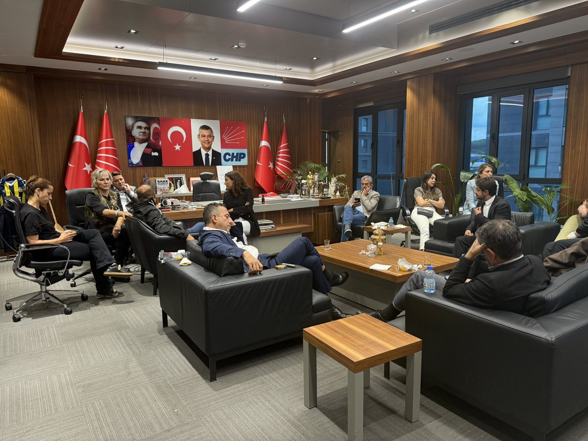 08.15’te nöbet yerindeyiz. Direnç, umut ve dayanışma burada.