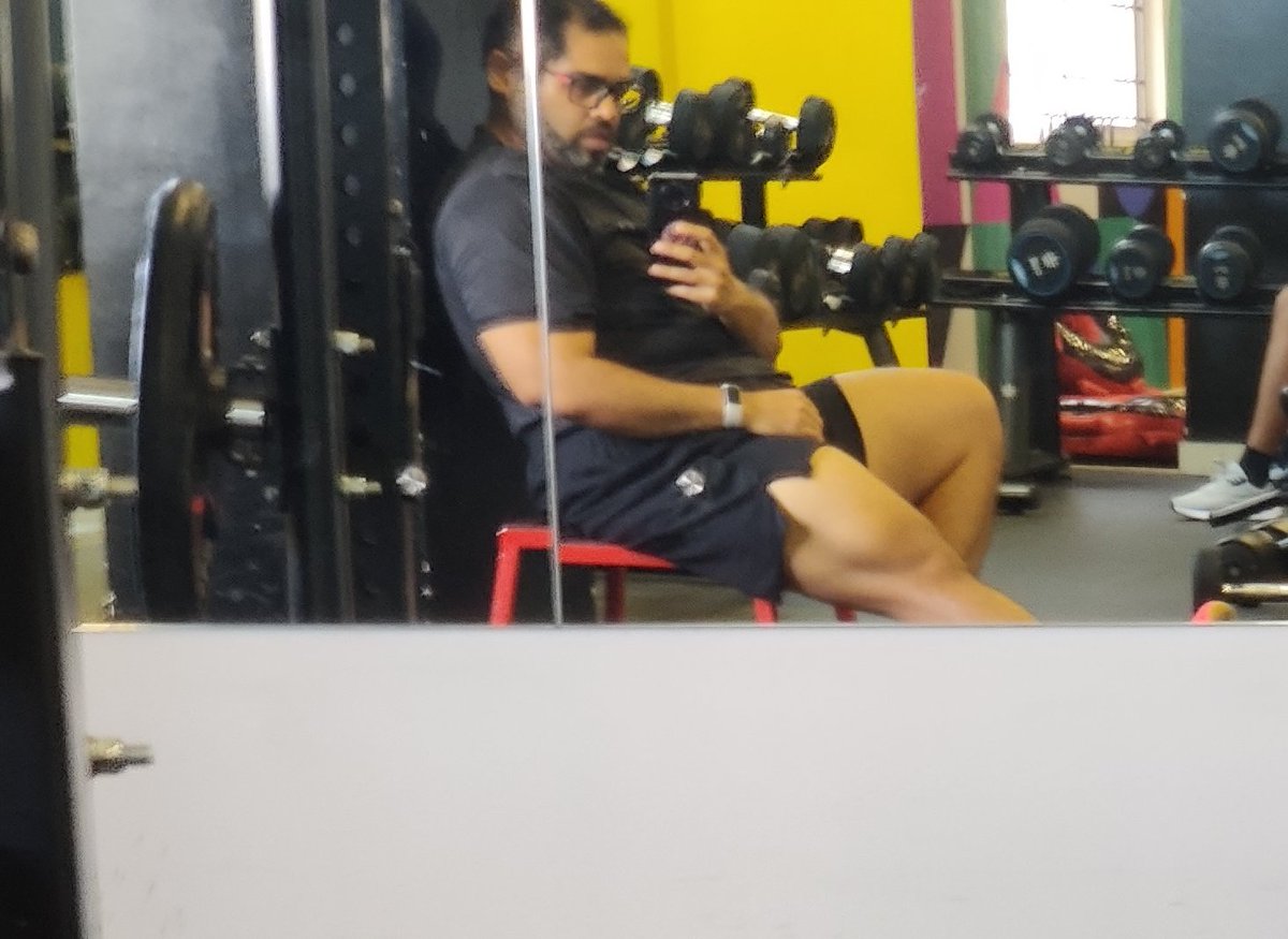 Get the toughest thing done first on Monday. Leg day.