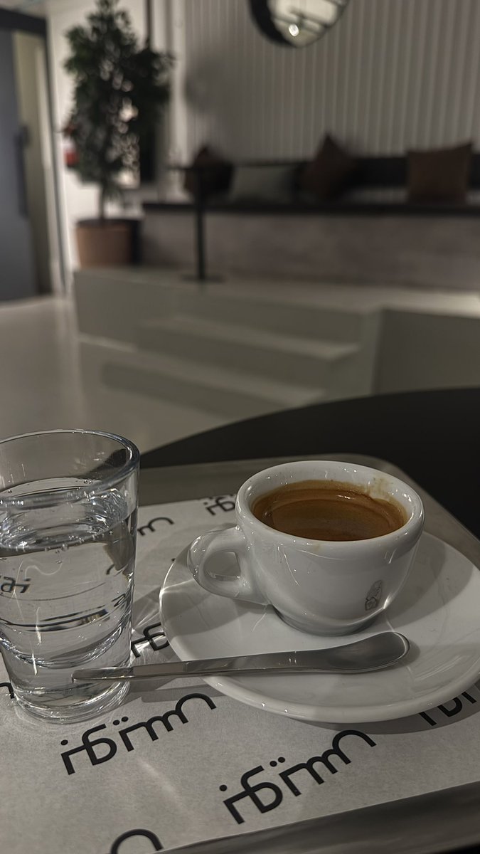 أحياناً أكون أدري بس المدري أريح (: