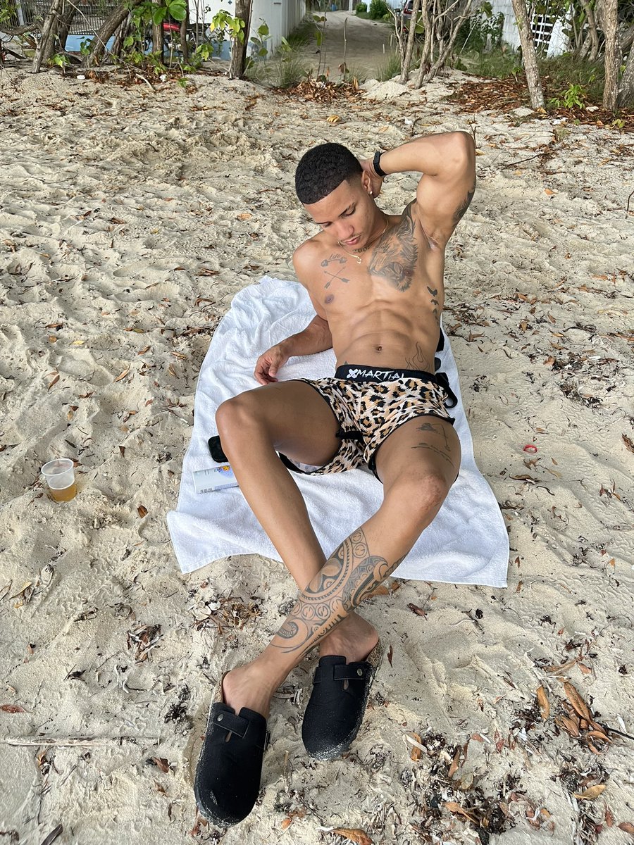 Angel😇😈 (@angelitosexy26) on Twitter photo 