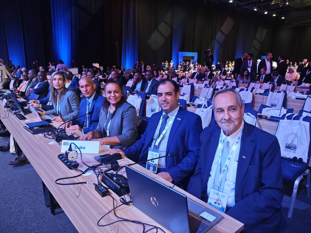 NorCarlosEsCa's tweet photo. Iniciamos la jornada desde el escaño de #Cuba en el 28 Congreso @UPU_UN, El principal foro para la coordinación multilateral en materia de servicios postales globales. Excelente acogida por parte del gobierno de los Emiratos Árabes Unidos. https://t.co/Xon4hANREo