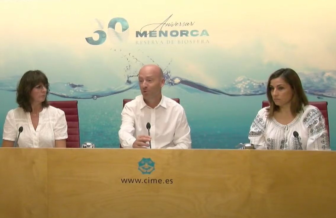 Se cumplen 15 días de la petición de pleno extraordinario por parte de la oposición para hablar claro sobre el #PTI de #Menorca que trataron de colarnos los del <a href="/ppmenorca/">PP Menorca</a>. La rueda de prensa de <a href="/dolfoVilafranca/">Adolfo Vilafranca</a> no convenció: mentiras palmarias y las peores formas. Esas caras...