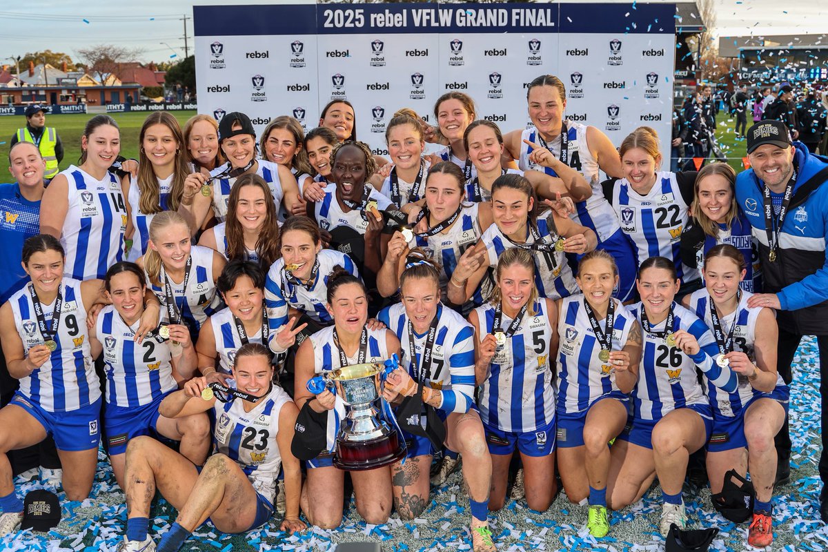BrettGourley's tweet photo. 2025 VFLW Premiers. 💙🤍🏆🏆
An incredible year surrounded by incredible people. https://t.co/UycLxY4iUk
