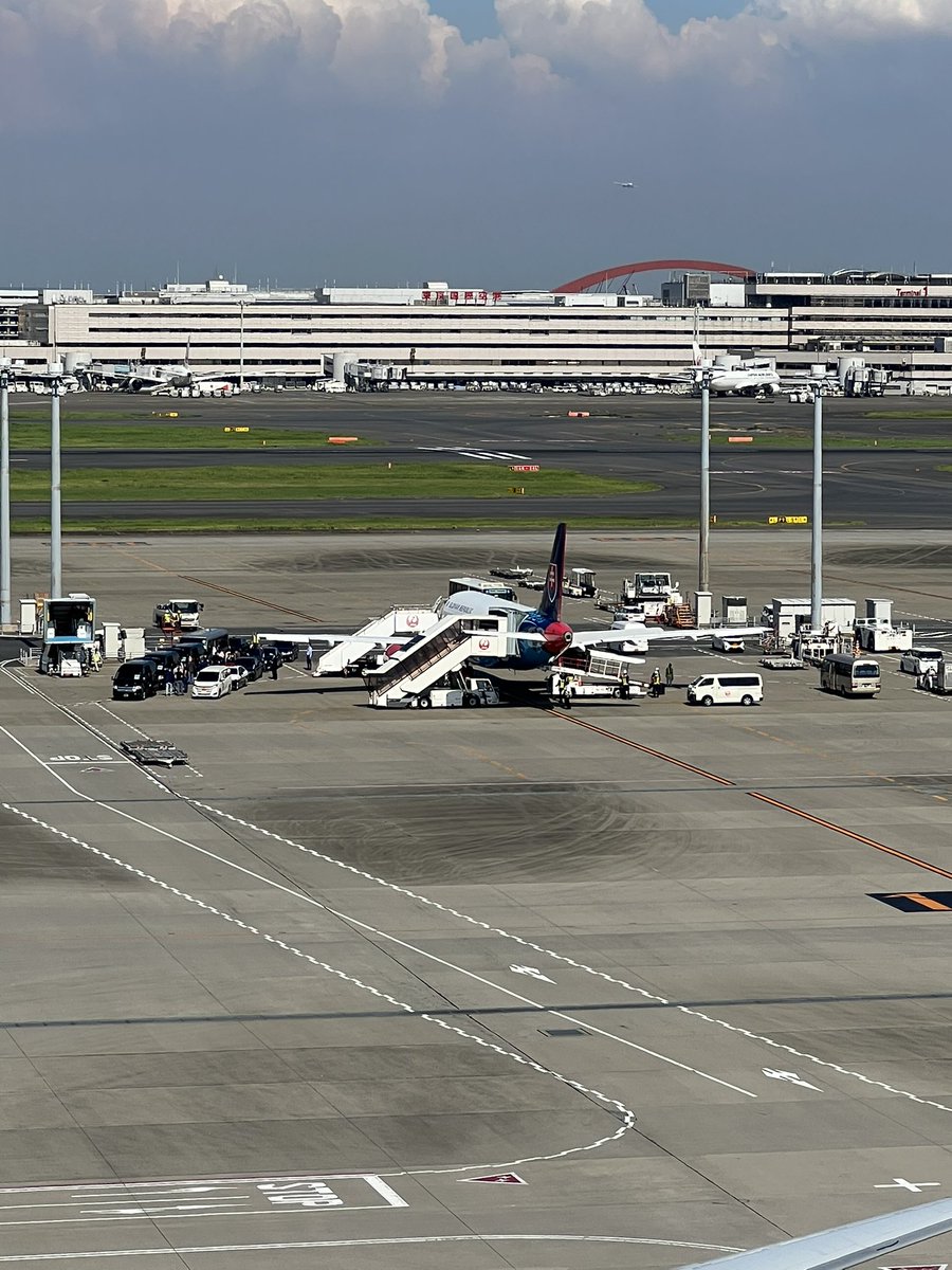 フォローミーも無いし国旗も無い🤔
SSG001 22↓ 124