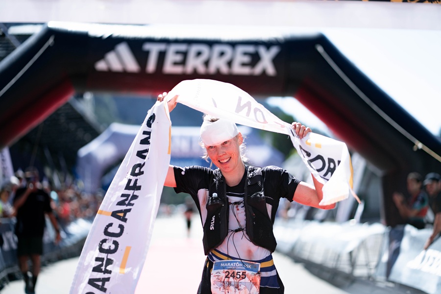 Tove Alexandersson regala una actuación para el recuerdo en la <a href="/canfrancanfranc/">CanfrancCanfranc</a> | Sufrió una fuerte caída que le hizo detenerse: recibió cinco puntos de sutura y pasó 18 minutos en atención médica antes de reintegrarse en la carrera ya en tercera posición. A pesar de ello, logró