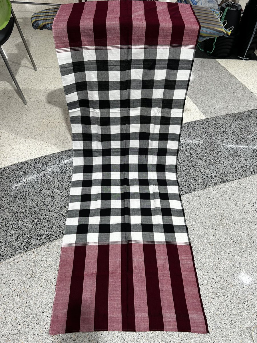 ผ้าขาวม้าด้ายทอมือ
ขนาด68x200+ซม.
ราคาผืนละ300บาท
ผ้าเย็บริมพร้อมใช้
ส่งฟรีทั่วไทย
ไม่มีระบบเก็บเงินปลายทางครับ #ผ้าขาวม้าเมืองอุบล  #กลุ่มทอผ้าบ้านนาคำ