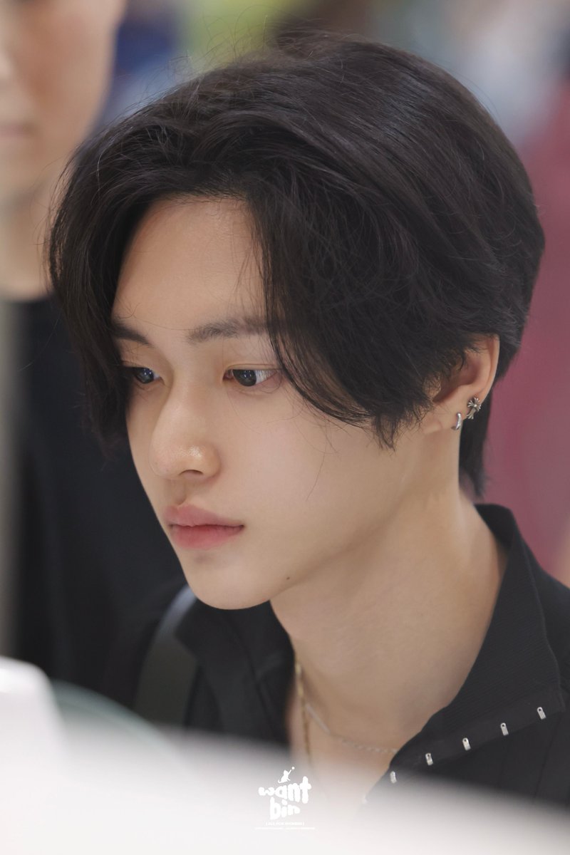 원트빈 tweet media