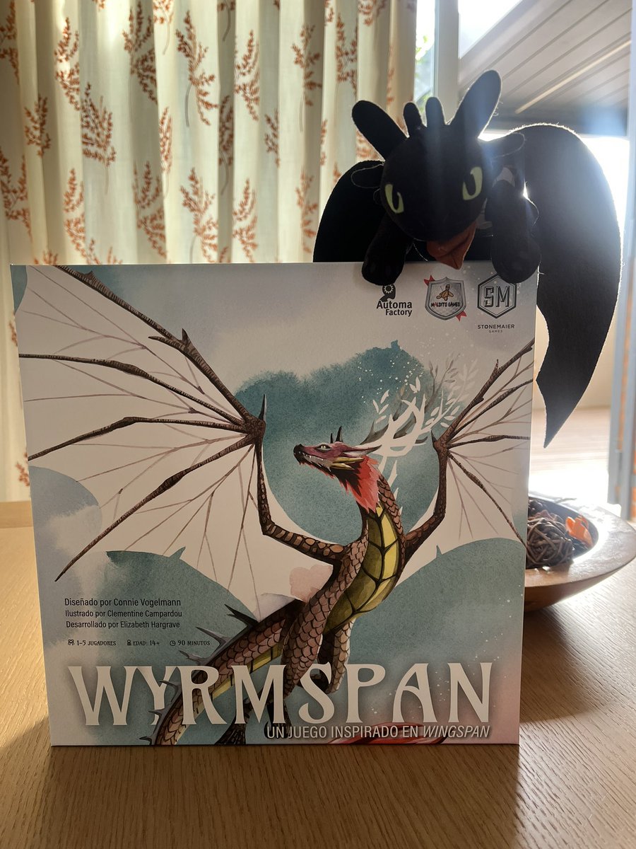 adalidesblog's tweet image. Este finde se ha jugado a #Wyrmspan de @MalditoGamesES 🐉🎲 Lo entretenido de ir creando tu santuario y los combos tan chulos que se pueden lograr hace que te quedes con ganas de echar mas partidas. Y si te molan los dragones, este juego es un must!