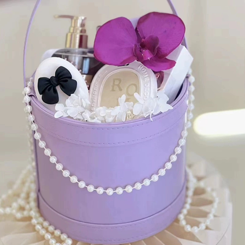 jialanpackage's tweet image. ✨ Dreamy purple，Make every gift unforgettable!
Jialan Package’s elegant lavender round gift box with handle and bow detail is designed to turn simple presents into luxury surprises
Moq：500pcs in stock，1000pcs provide free logo printing
#JialanPackage #roundboxes #roundgiftbox