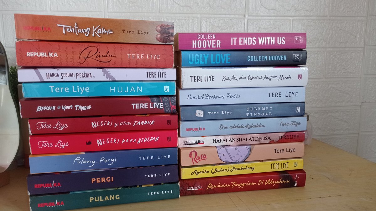 bynodicandy's tweet photo. *˚｡⋆୨୧˚wts / want to sell novel preloved ori 🛒୨୧⋆｡
⌗ detail con? dm💌
⌗ co 🍊
⌗ price? 💸👇

t. bumi series bumser bulan matahari bintang tentang kamu pulang pergi selamat tinggal negeri para bedebah rasa serial anak tere liye harga sebuah percaya ugly love iews eng ver https://t.co/H7JJ7N7AIS