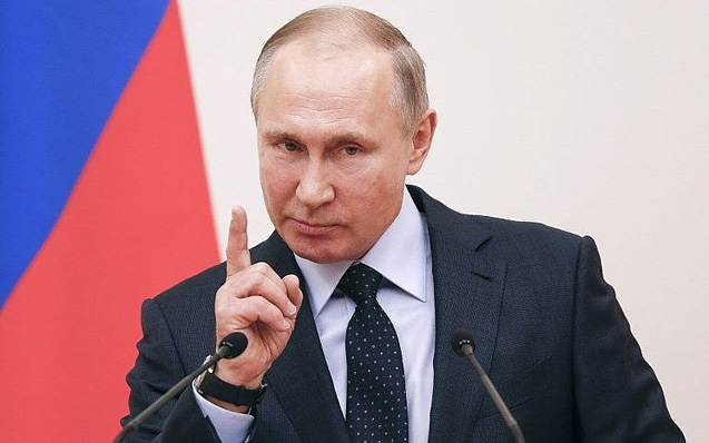 🇫🇷🇷🇺Le 10 septembre approche et Poutine se frotte les mains.

À travers ses nombreux relais dans nos réseaux sociaux, la toile d'araignée du Kremlin s'active comme jamais pour promouvoir l'arrêt du pays et une crise politique majeure.

Tout le mouvement n'est pas pro-russe, mais