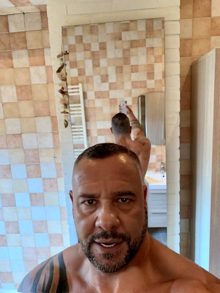 roidmusclelove1's tweet photo. Starting the day with positive energy 💪🔥 Nothing beats a good smile and a strong mindset.

I don’t just fuck… I own. 🖤 On your knees, take every inch. Bet you’d choke on me while I keep flexing in the mirror. Thank me when you’re dripping.

#NSFW #RawDom #MuscleDaddy #BreedRaw #ChokeAndStroke #AlphaHole #SexBeast #MuscleWorship #FuckToy #ObeyDaddy
