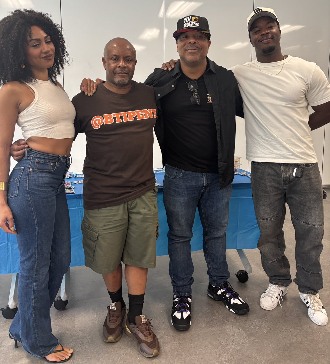 btipent's tweet photo. #chelsearoycetavares x #btipent x #jamieturner510 x #danielezra In The Green Room @ The #allamerican Q&amp;A
#thecomptonfilmfestival #btipinthamix https://t.co/xkrViWToOa