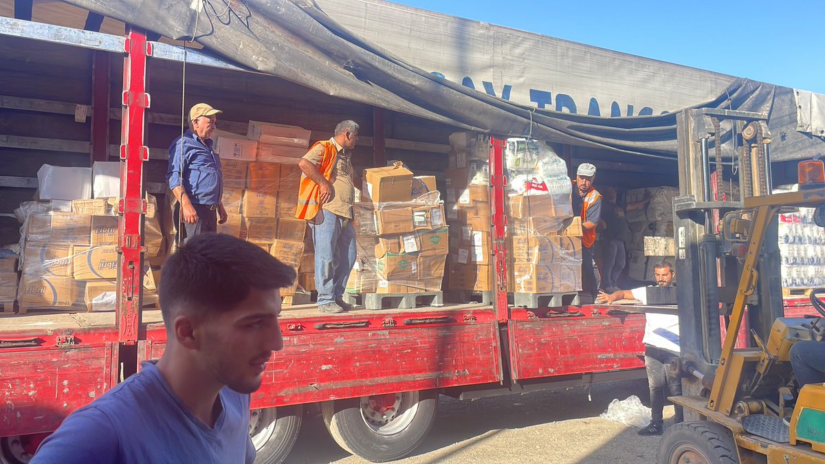 <a href="/MahinurOzdemir/">Mahinur Özdemir Göktaş</a> İslahiyeden ilk günden beri sydv  personelinin canla başla görevin başındaydı hale görevlerimiz başındayız