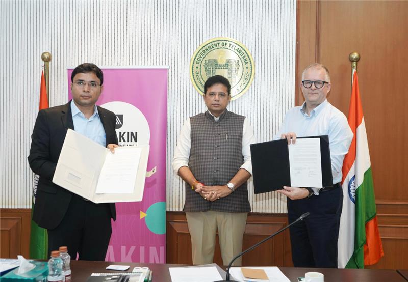 Deakin University South Asia tweet media