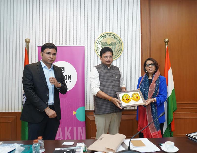 Deakin University South Asia tweet media