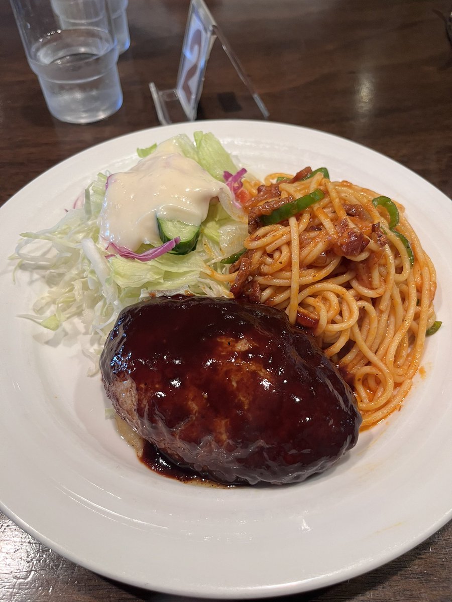 KANA_op5's tweet photo. 食べたいものを食べ
観たいもの観て

良き旅でした https://t.co/HIWIFUvW6u