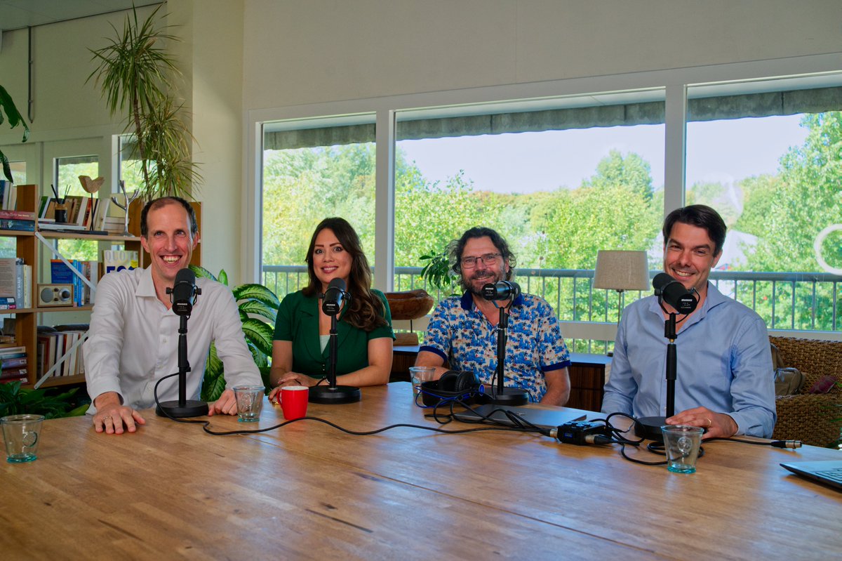 🚨 Nieuwe aflevering van Knoester &amp; Kwint 🚨

open.spotify.com/episode/0Z4nXN…
Moeten rechters zichtbaar zijn op social media? En hoe menselijk mag een rechter zijn aan tafel bij Vandaag Inside of RTL Tonight?

We duiken in:
⚖️ Hoe bestuursrechters terugkijken op de Toeslagenaffaire
⚖️