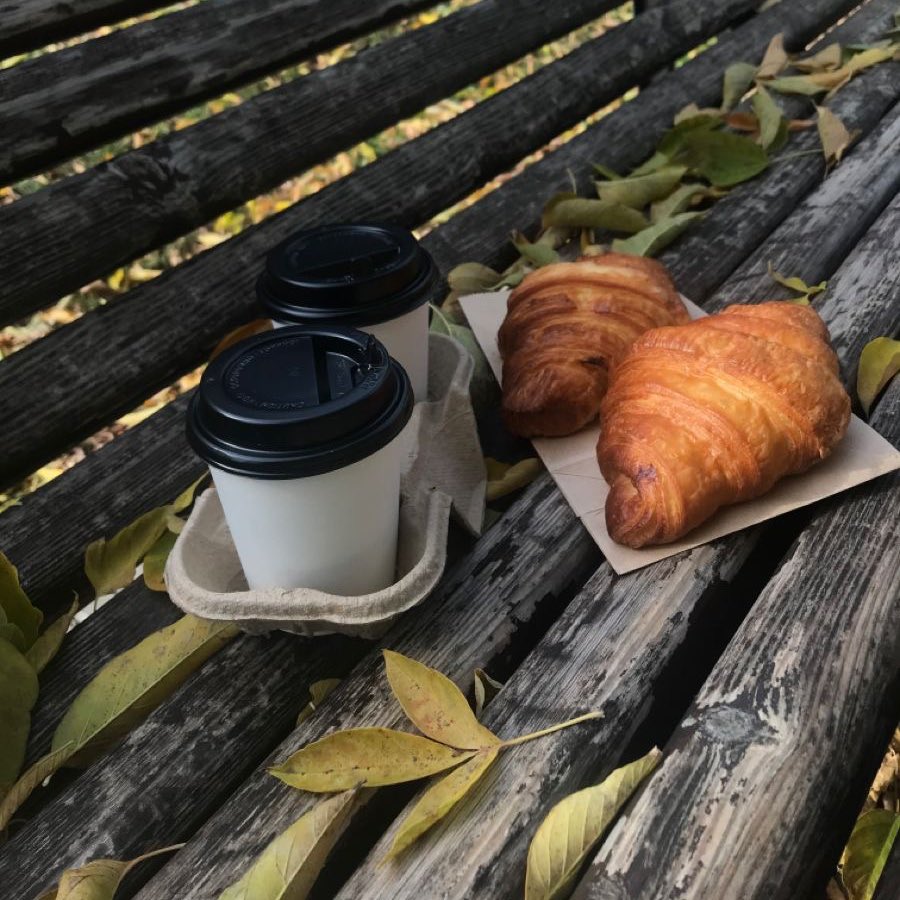 thatumblrgal's tweet photo. monday ☕️ https://t.co/C2R7IfSg0k