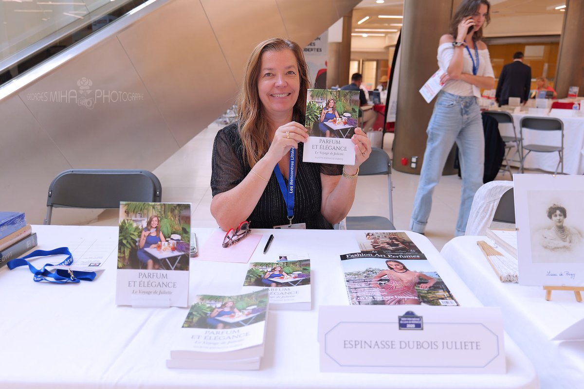 geozine_'s tweet photo. la 14ᵉ édition du Salon International du Livre au @Grimaldi_Forum Monaco, photos de dimanche
@GvtMonaco @VisitCotedazur #ILovemonaco #monaco #gracekelly #rainierdemonaco #monacomontecarlo #CotedAzurFrance #georgesmiha #geozine #AmbassadeursCotedAzurFrance https://t.co/7xs2e0YfGT