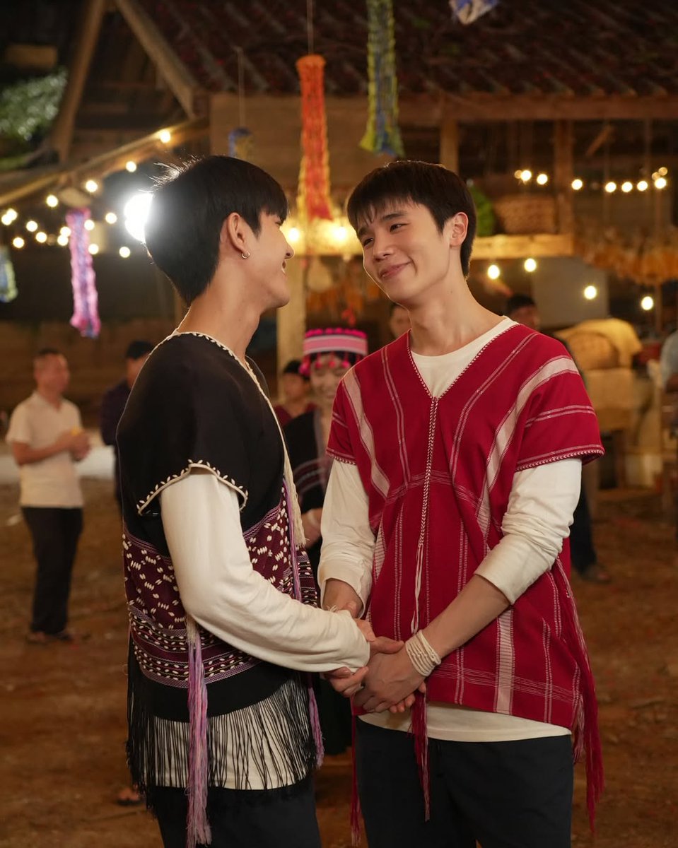 ทุกคนมาบอกรักพี่ทัพน้องอินใต้โพสนี้หน่อยได้มั้ย ซีออฟอยากอ่านจังเลย ขอแบบบอกรักอย่างเดียวเลยน้า ห้ามติดดุนะคะ 🤗 

#MyMagicProphecyEP7