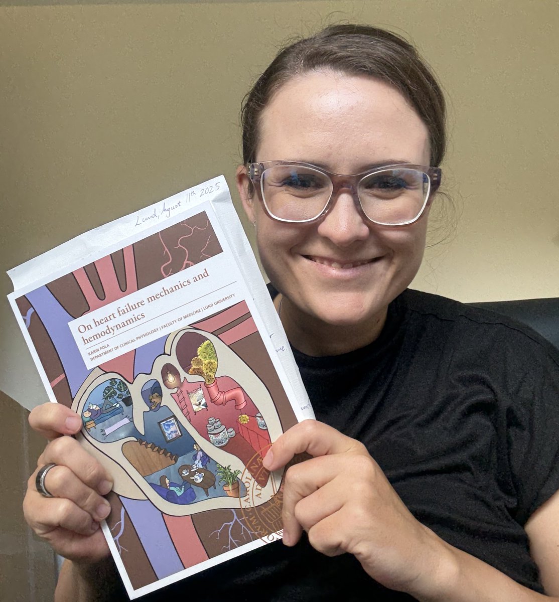 When you receive a PhD thesis from a mentee and woman in cardiovascular medicine 🔥

Celebrating Women in Cardiology Through Mentorship 🌟

Mentorship is about creating connections, opening doors, and lifting each other as we climb. It's one of the most powerful forces for