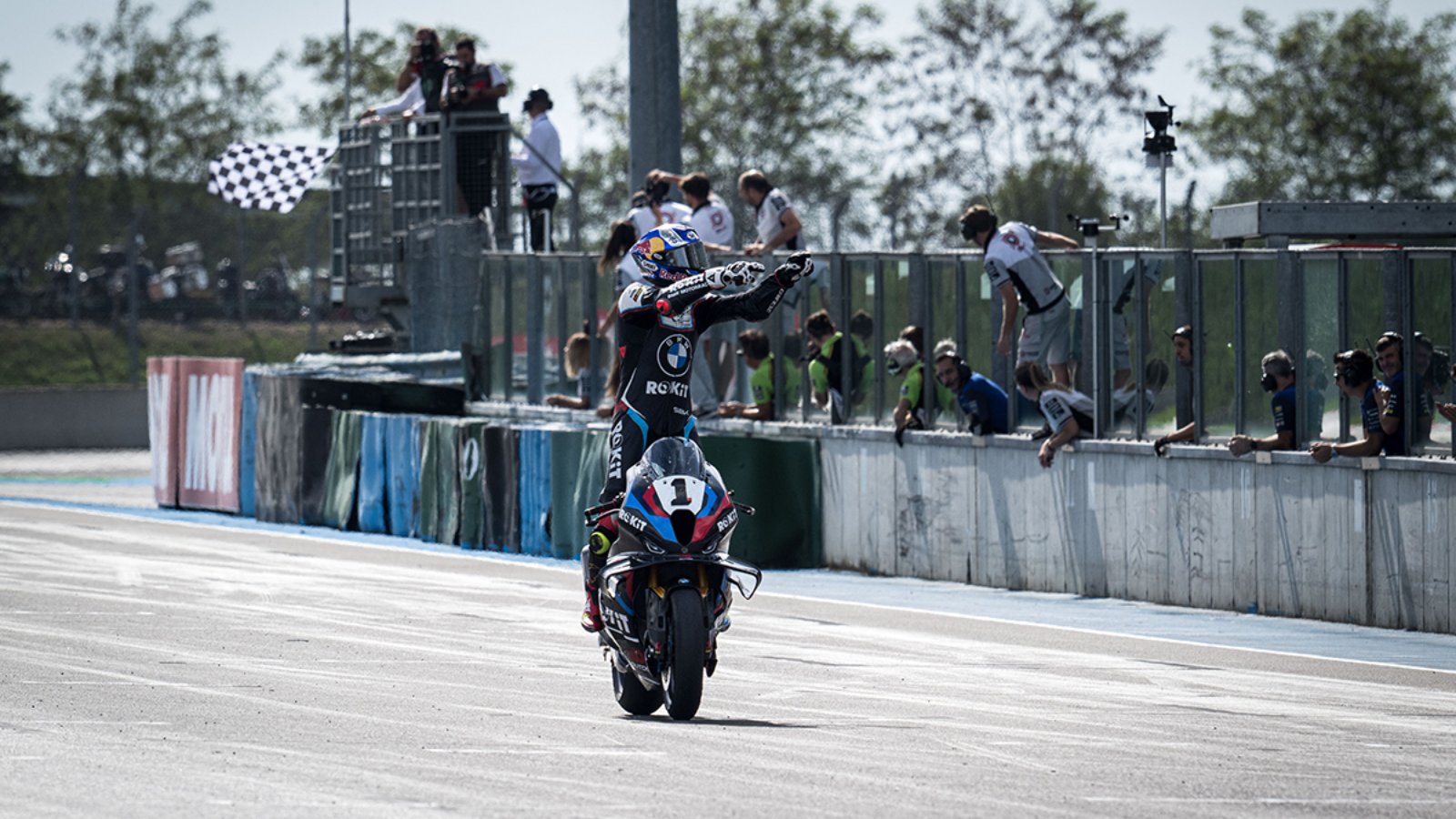 BMW Motorrad Japan (@BMWMotorradJPN) / X