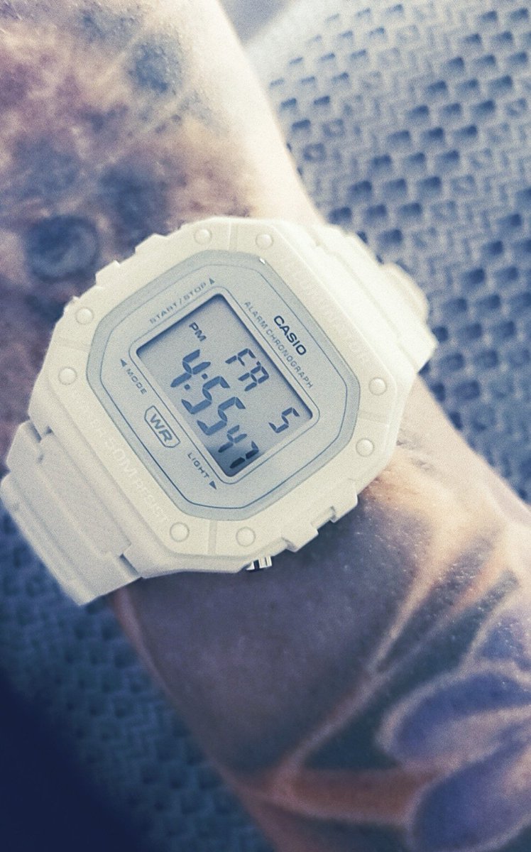 ..an alle Nicht-Smartwatch-Träger, was tragt 'n ihr so?

ich fang an: