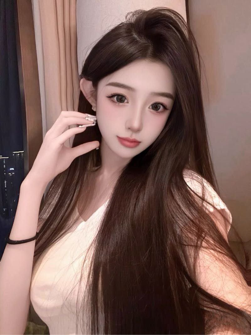 福利姬灵灵全球cos外围经济（全国独家资源）分享的黄推图片2 - 网红私拍内容