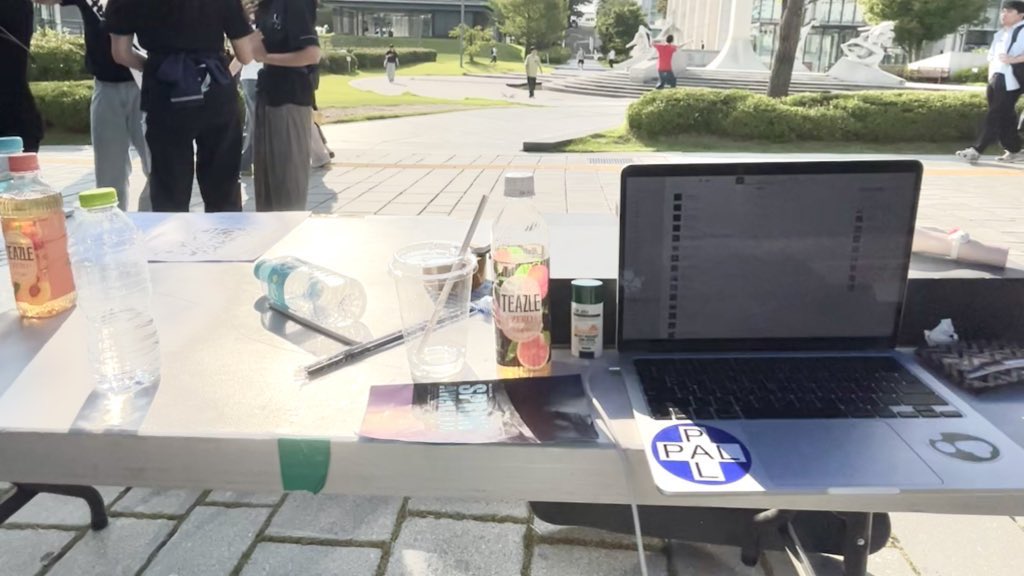 kon9eee's tweet photo. 개강하니
학교에사람이너무많아 https://t.co/lLZlUSbIWv