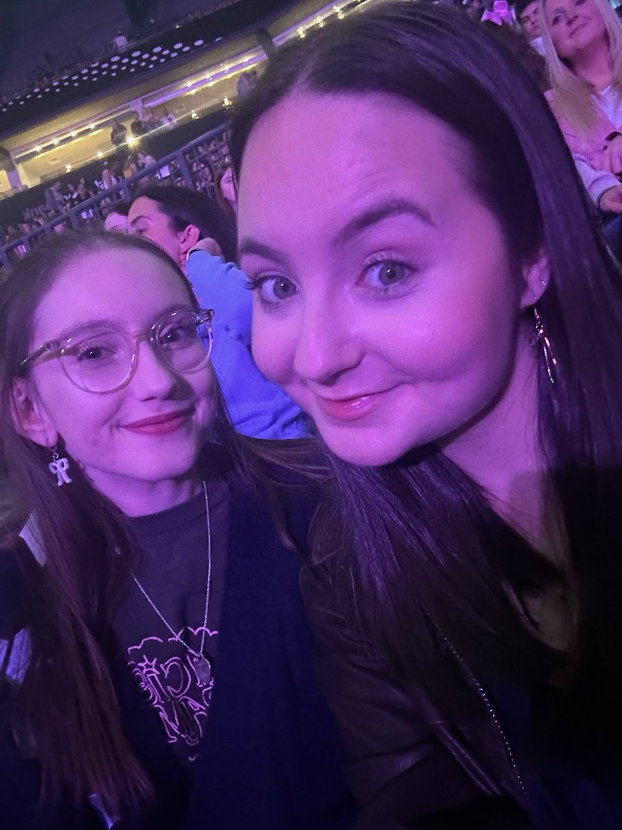 happy birthday <a href="/winestain3d/">ellie ⸆⸉ !! ✭ HEARD MAROON</a>!!!! forever grateful that we met because of taylor and I can’t wait to make more memories with you, I love and miss you so much 💛