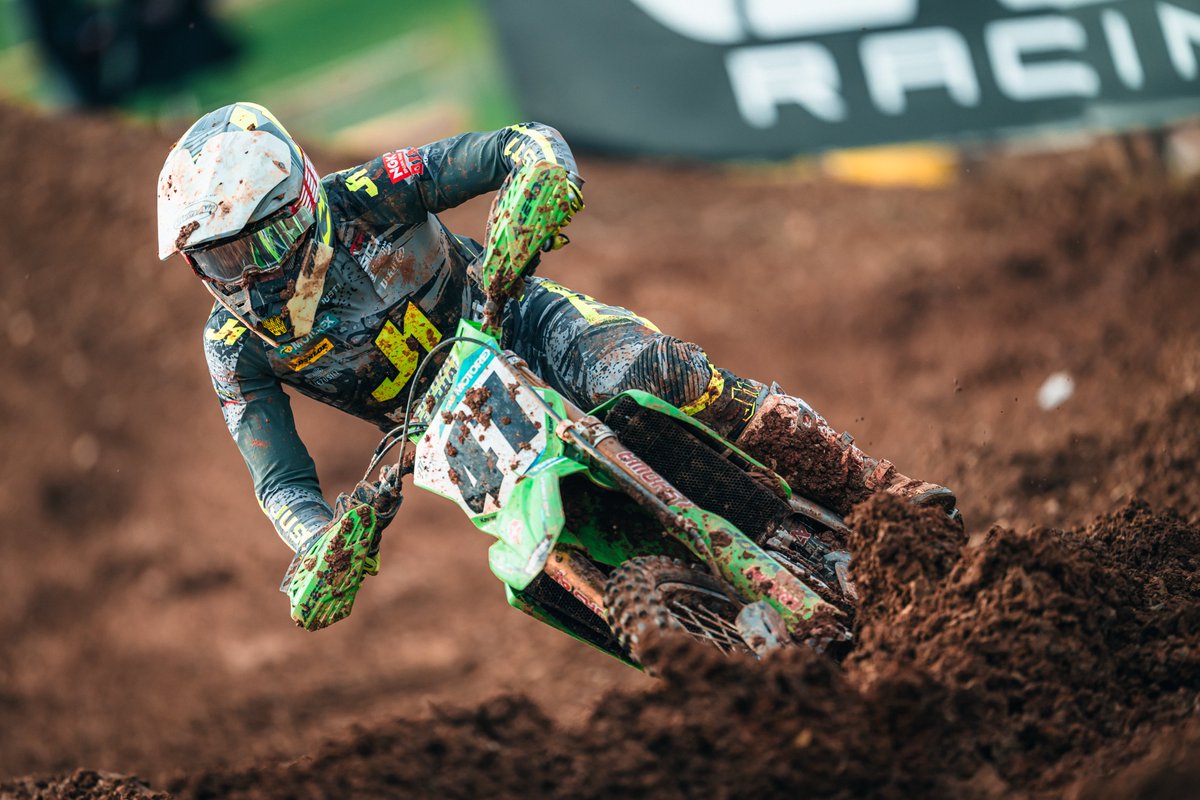 astemoglobal's tweet photo. We’re shifting into high gear—on the track and online.🌍 From every MXGP race to the stories behind the scenes and the products that make it possible, we stand with our riders with the same drive we bring to innovation and performance. 🚀💪 #Astemo #MXGP #RacingForward #Motocross https://t.co/Ew3sLLHgJ7