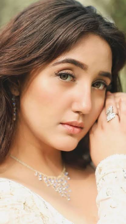 FunPlanet365's tweet photo. Beautiful #AshnoorKaur
#BiggBoss19 https://t.co/d7tsy1KxGF