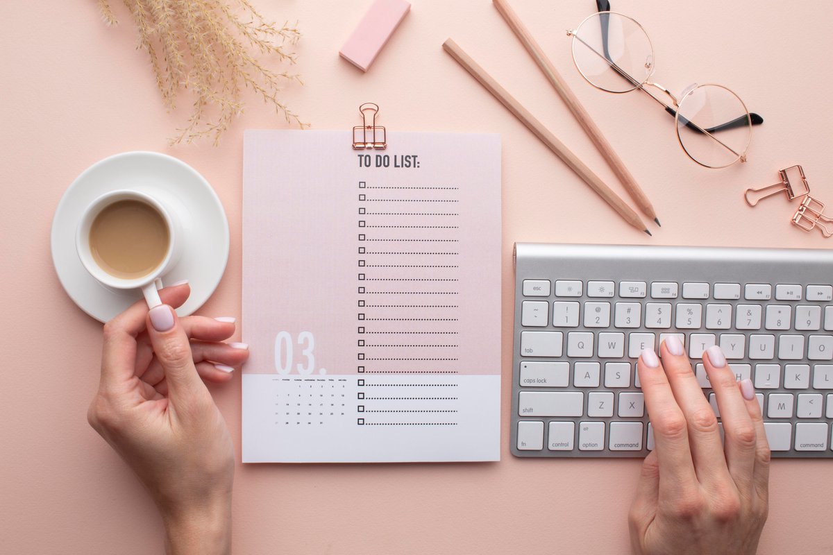 🍂 September is the month to shift gears — just 4 months left in 2025!

At Ask the Chameleon, we help SMEs:
🔍 Find opportunities
✍️ Write standout bids
📈 Grow with clarity &amp; confidence

What’s on your list this week?

#MondayMotivation #SMEGrowth