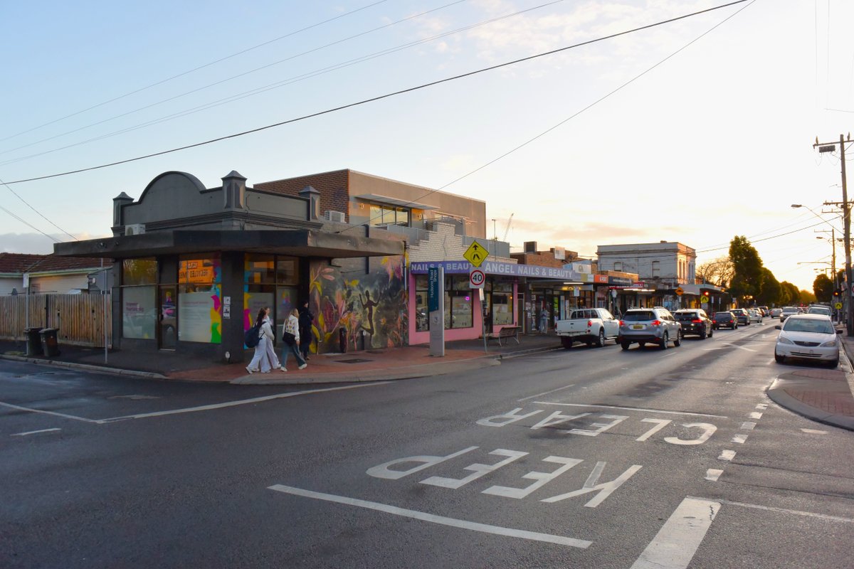 👋 Hi Spotwood!

🚝 We're removing the Hudsons Road level crossing by building a rail bridge over the road and a new Spotswood Station.

💬 Locals are invited to have their say on the project, with community consultation now underway via Engage Victoria: bit.ly/3Vrqlcj