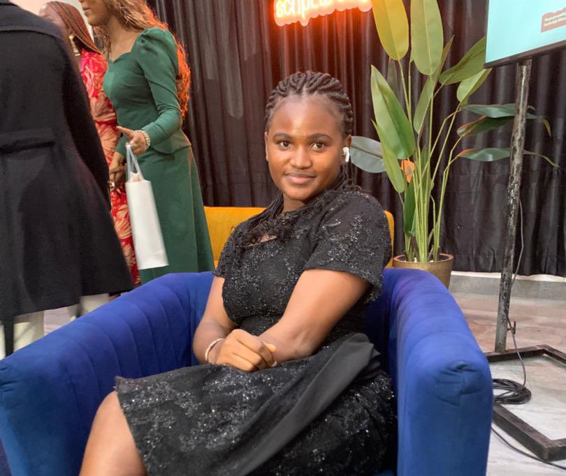 M_o_r_n_a's tweet image. Your time here is precious 
You’d disappear in a blink 
Seize it!