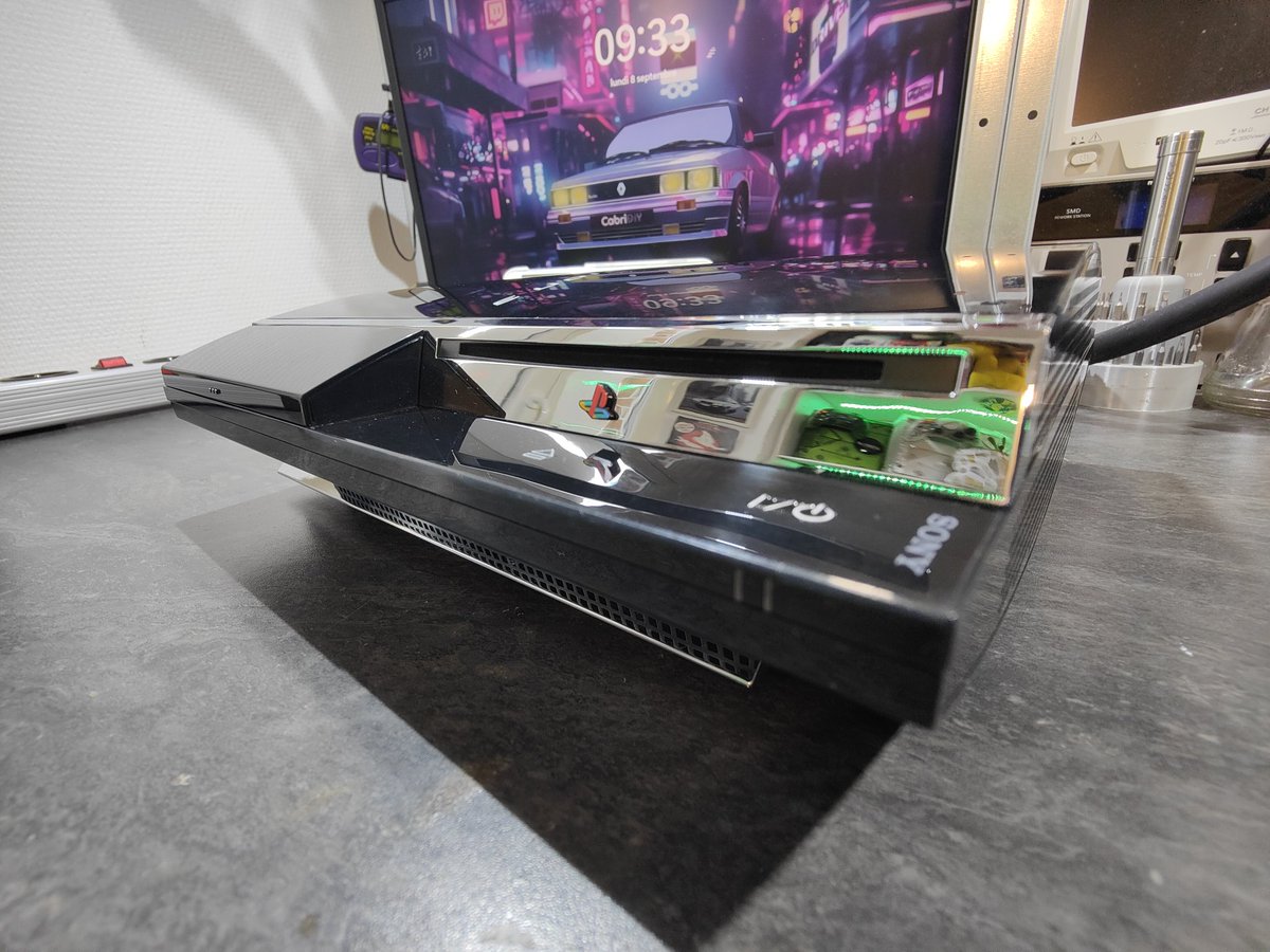 CabriDIY - Streamer réparateur de console Rétro (@cabridiy) on Twitter photo Aujourd'hui on attaque une PlayStation 3 rétrocompatible 🤩
C'est sur twitch.tv/cabridiy Aujourd'hui on attaque une PlayStation 3 rétrocompatible 🤩
C'est sur twitch.tv/cabridiy
