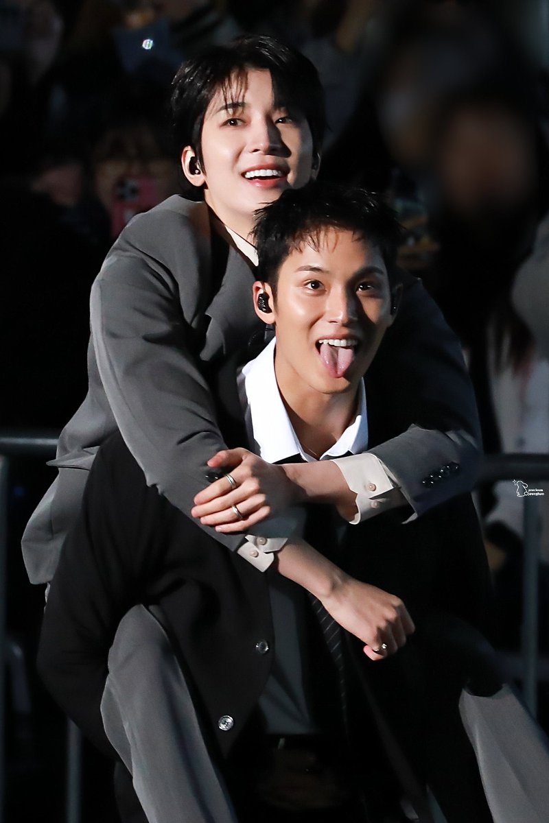 meaniesminwon's tweet photo. SO SICK OF MINGYU’S BOASTFUL FACE LMAO HE’S ALL YOURS!! https://t.co/T2mH6N6ARg