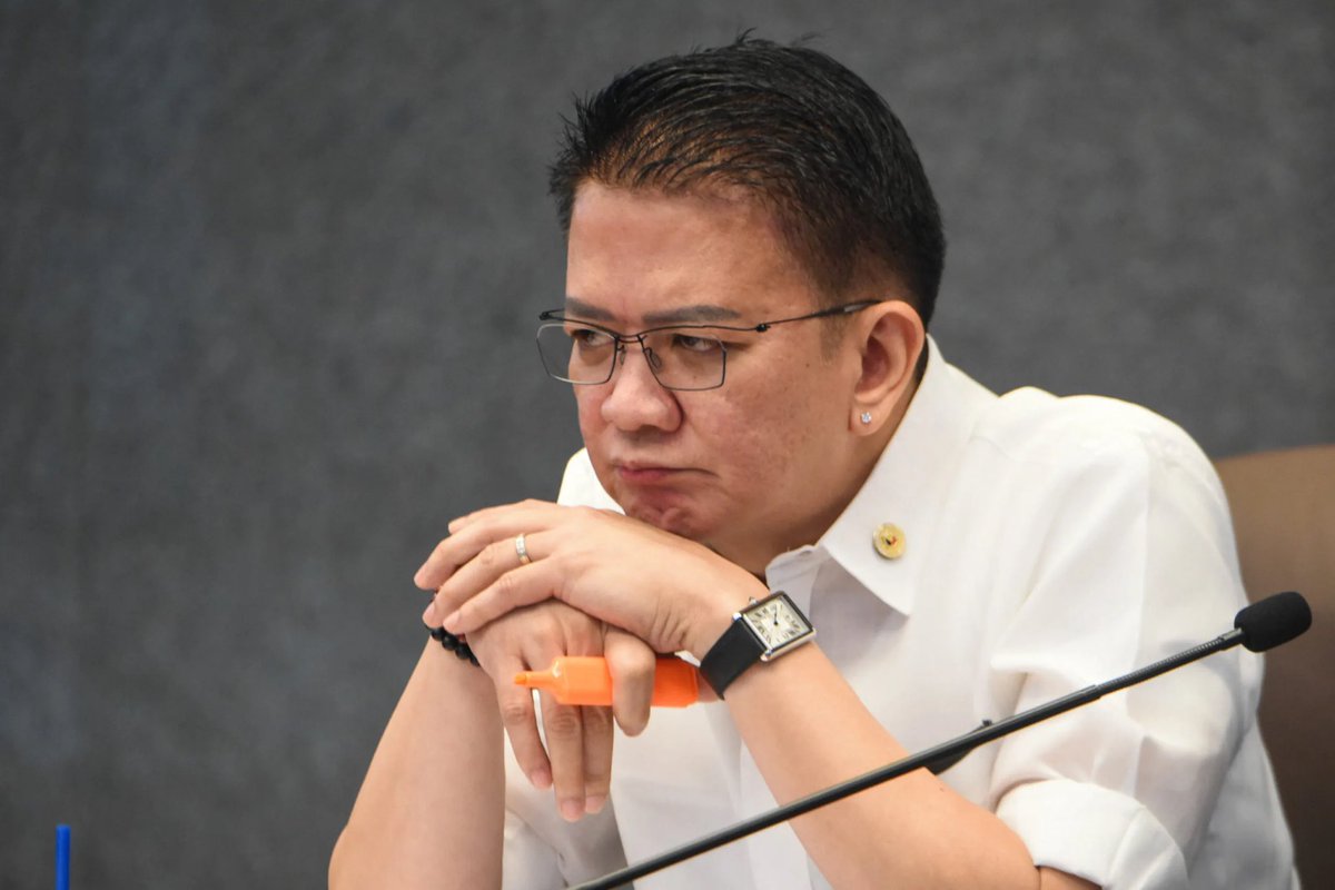 Chiz Escudero, Forthwith Sinibak sa Pwesto