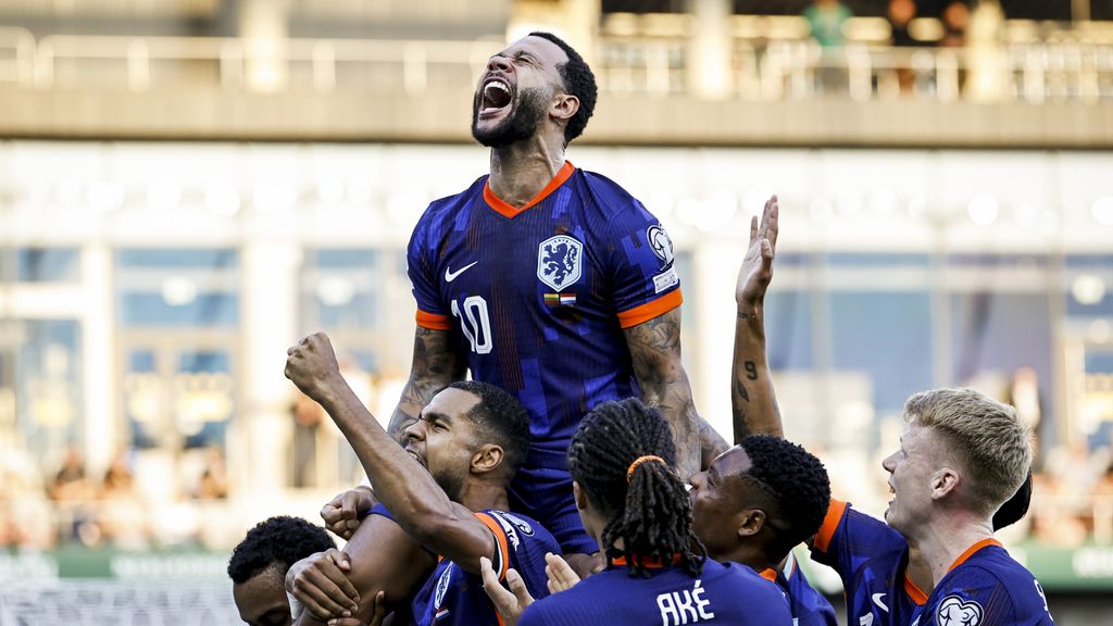 Memphis Depay is Topscorer Aller Tijden van Oranje 
met 52 goals 
Welke prijz heeft Memphis van de KNVB gekregen voor deze bijzondere prestatie