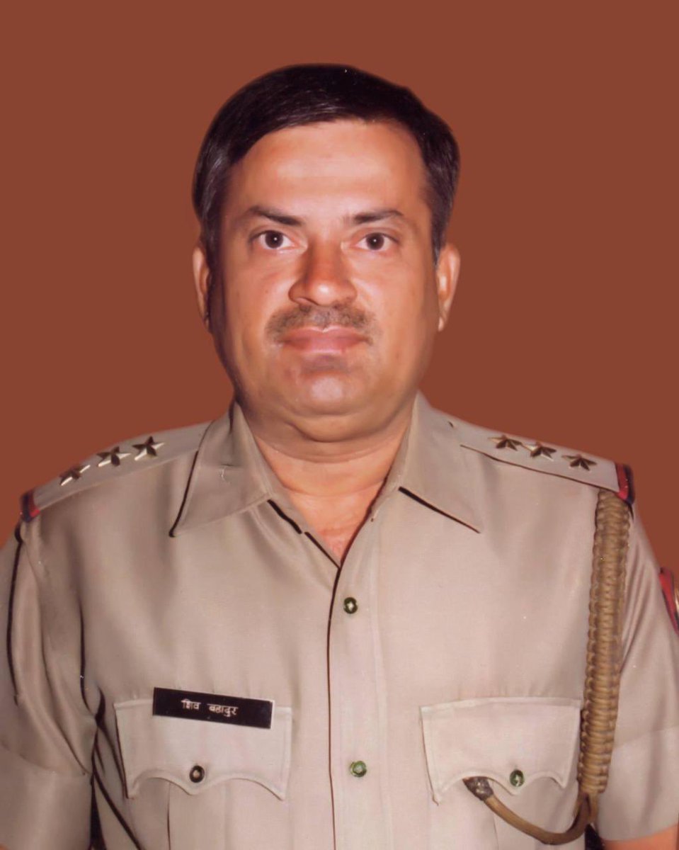 जिंदगी का सबसे कीमती लम्हा वो होता है,जब कोई आपसे कहता है...
I knew  your Father "He was a Great Man and Bravest Police Officer” .