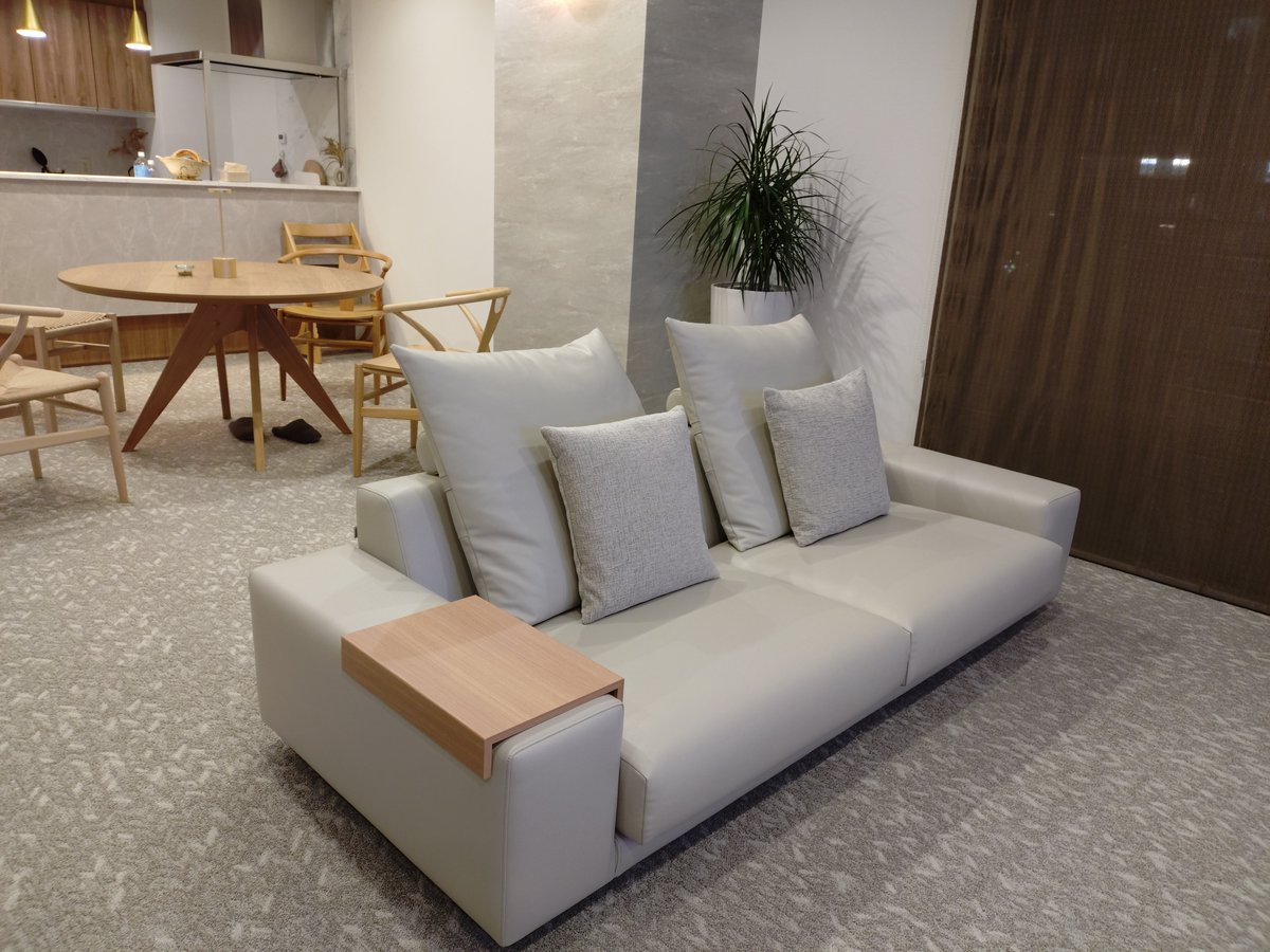 まえだ　NOYES ソファ Decibel C4 ワイド3人掛けカウチソファセット」 製品詳細ページ