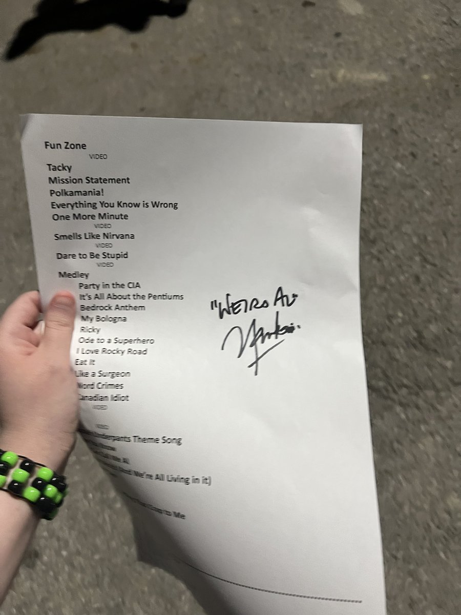 snailfail03's tweet photo. JUST GOT BACK FROM MY WEIRD AL SHOW AND IM INCONSOLABLY ECSTATIC.... I MISS HIM SO MUCH ALREADY IM NOT EXAGGERATING AT ALL WHEN I SAY MEETING AL WAS THE SINGULAR BEST MOMENT OF MY WHOLE NEARLY 22 YEARS OF LIFE BAR ABSOLUTE NONE. I GOT TO HUG HIM. https://t.co/rjgAIEGmyP