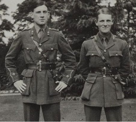 PParkerWriting's tweet photo. “Oh yes, I know the way to heaven was easy.
We found the little kingdom of our passion
That all can share who walk the road of lovers.
In wild and secret happiness we stumbled;
and gods and demons clamoured in our senses.”
Siegfried #Sassoon, born 8 September 1886 https://t.co/87HObJvhcA